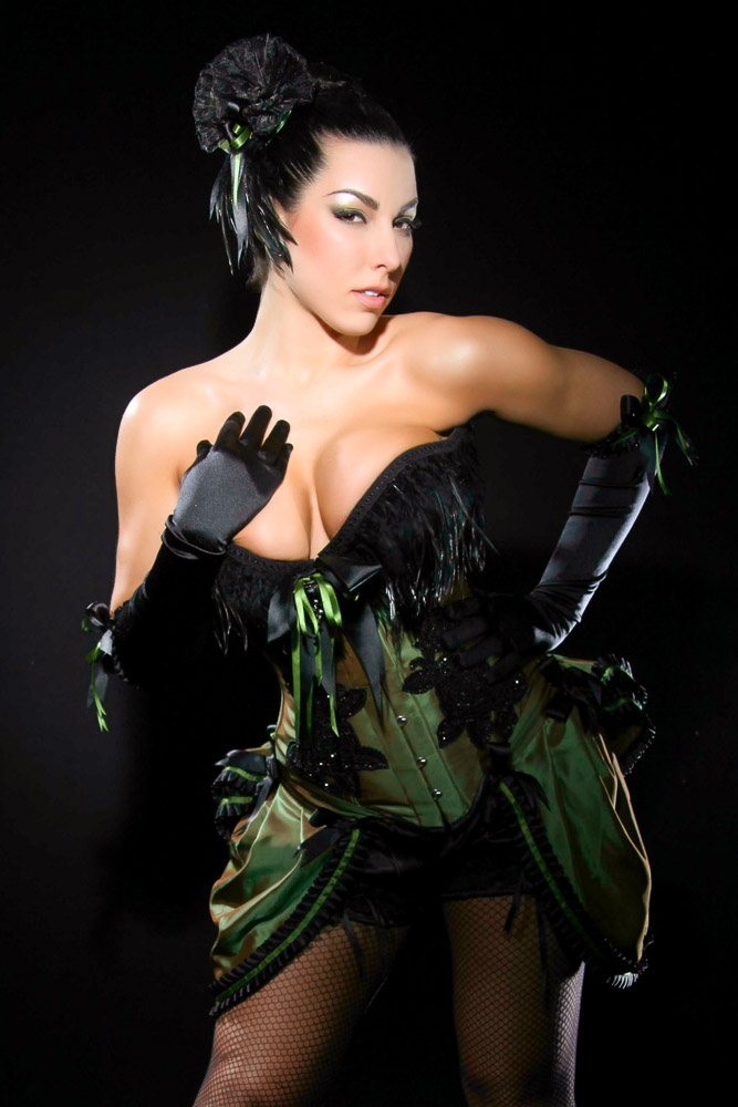 Brianna Jordan – Green Seduction_016